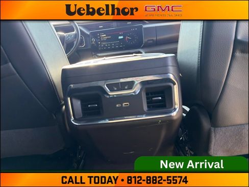 Used 2023 GMC Sierra 1500 Denali w/ Denali Reserve Package AWD/4WD image 7