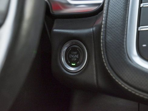 Used 2021 Chevrolet Tahoe Premier w/ Premium Package image 32