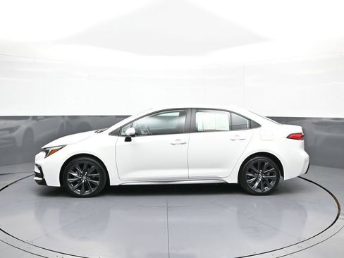 Certified 2023 Toyota Corolla SE w/ Carpet Mat Package (TMS) FWD image 9