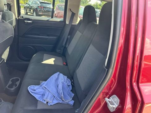 Used 2015 Jeep Patriot Latitude AWD/4WD image 14