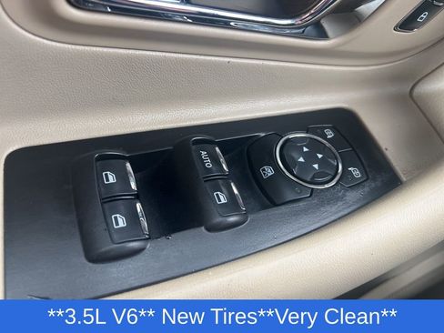 Used 2016 Ford Taurus SE FWD image 15