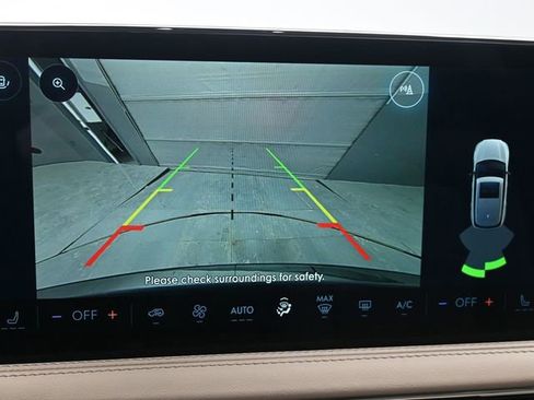 Used 2025 Lincoln Corsair Premiere image 15