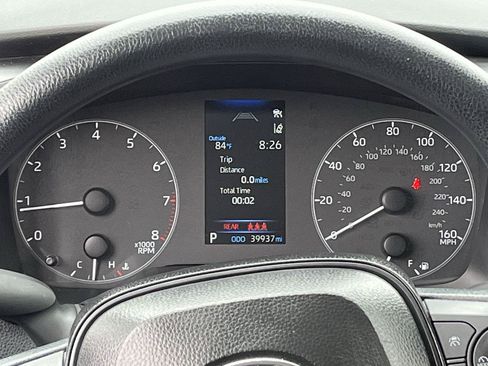 Used 2025 Toyota Corolla LE FWD image 13