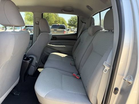 Used 2014 Toyota Tacoma PreRunner w/ Convenience Package RWD image 25