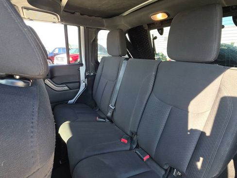 Used 2015 Jeep Wrangler Unlimited Sport w/ Quick Order Package 24S AWD/4WD image 17