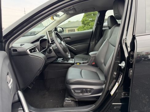 Certified 2026 Toyota Corolla Cross XLE AWD/4WD image 17
