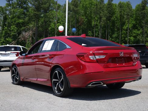 Used 2020 Honda Accord Sport image 3