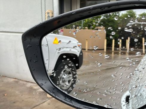 Used 2025 MAZDA CX-50 2.5 Hybrid w/ Premium Plus Pkg image 21