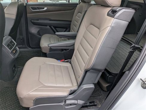 Used 2024 Volkswagen Atlas SEL image 24