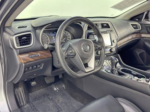 Used 2018 Nissan Maxima Platinum image 13