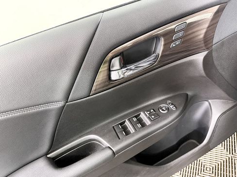 Used 2016 Honda Accord EX-L image 29