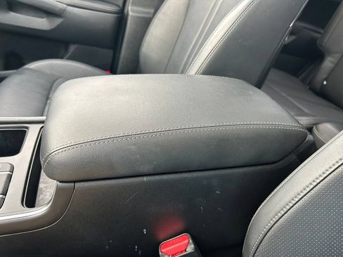 Used 2024 Kia Sorento S w/ Panoramic Sunroof Package FWD image 38