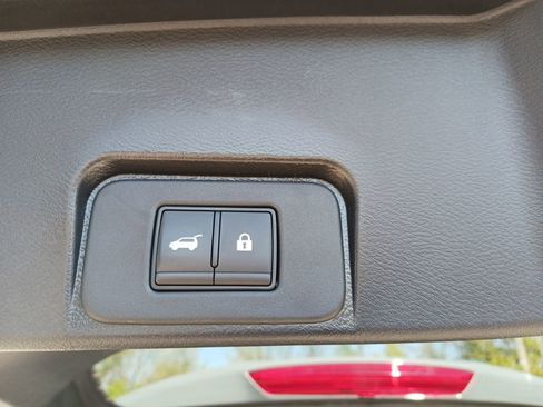 Used 2023 Nissan Rogue SL w/ SL Premium Package AWD/4WD image 24
