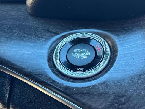 Used 2023 Jeep Grand Cherokee Overland w/ Luxury Tech Group IV image 30