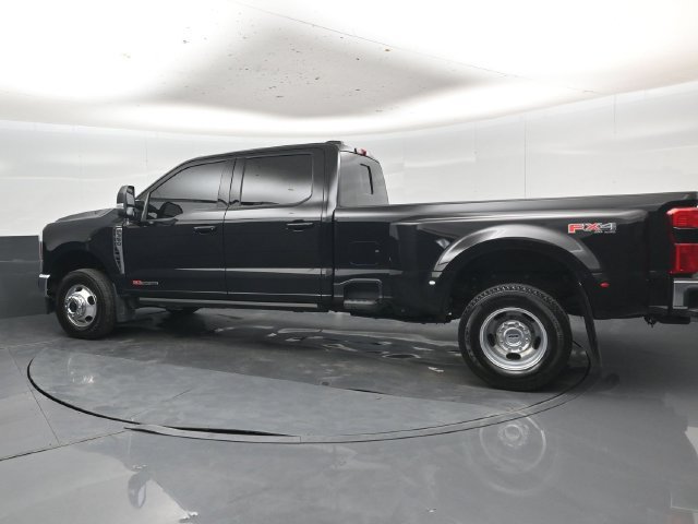 Used 2025 Ford F350 Lariat w/ Lariat Ultimate Package AWD/4WD image 39