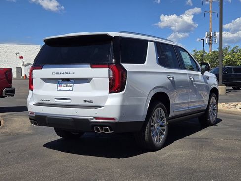 New 2026 GMC Yukon Denali w/ Denali Reserve Package AWD/4WD image 4