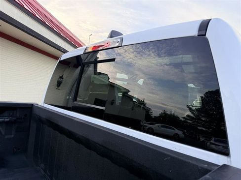Used 2021 RAM 1500 Limited AWD/4WD image 10