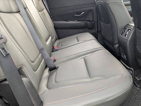 Used 2025 Hyundai Santa Cruz Limited AWD/4WD image 18