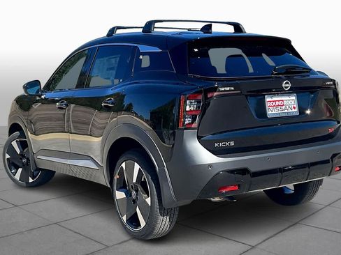New 2026 Nissan Kicks SR w/ SR Premium Package FWD image 7