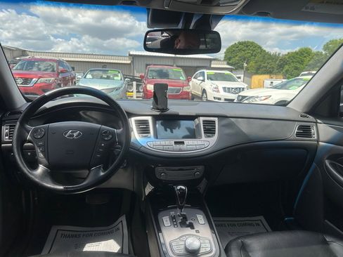 Used 2014 Hyundai Genesis 5.0 R-Spec image 9