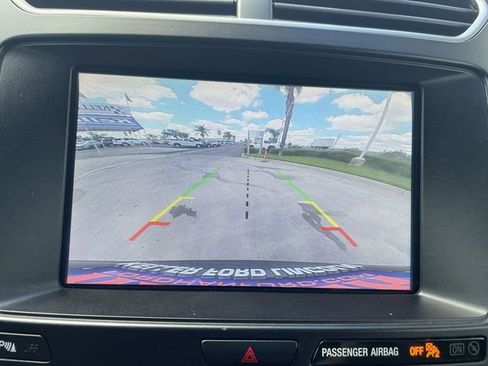 Used 2019 Ford Explorer XLT w/ Equipment Group 202A FWD image 15