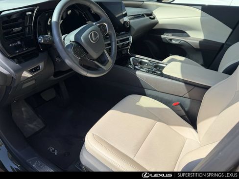 Used 2024 Lexus RX 350 FWD w/ Technology Package image 7