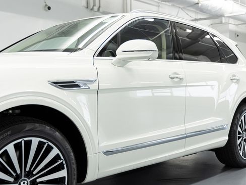 New 2026 Bentley Bentayga AWD/4WD image 12