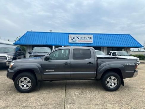 Used 2013 Toyota Tacoma 4x4 Double Cab w/ TRD Off-Road Pkg image 9