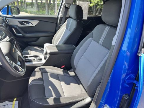 Used 2025 Chevrolet Blazer LT AWD/4WD image 14