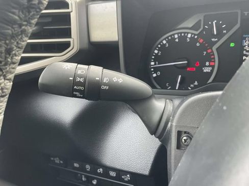 Used 2026 Toyota Tundra SR5 w/ SR5 Premium Package AWD/4WD image 39