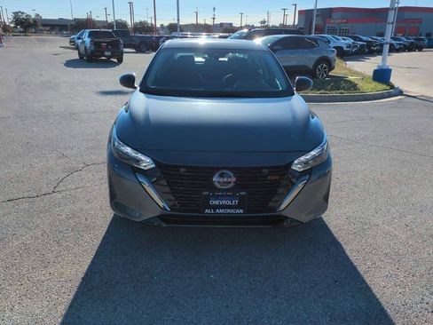 Used 2024 Nissan Sentra SR image 3