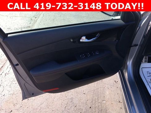 Used 2024 Kia Forte GT image 5