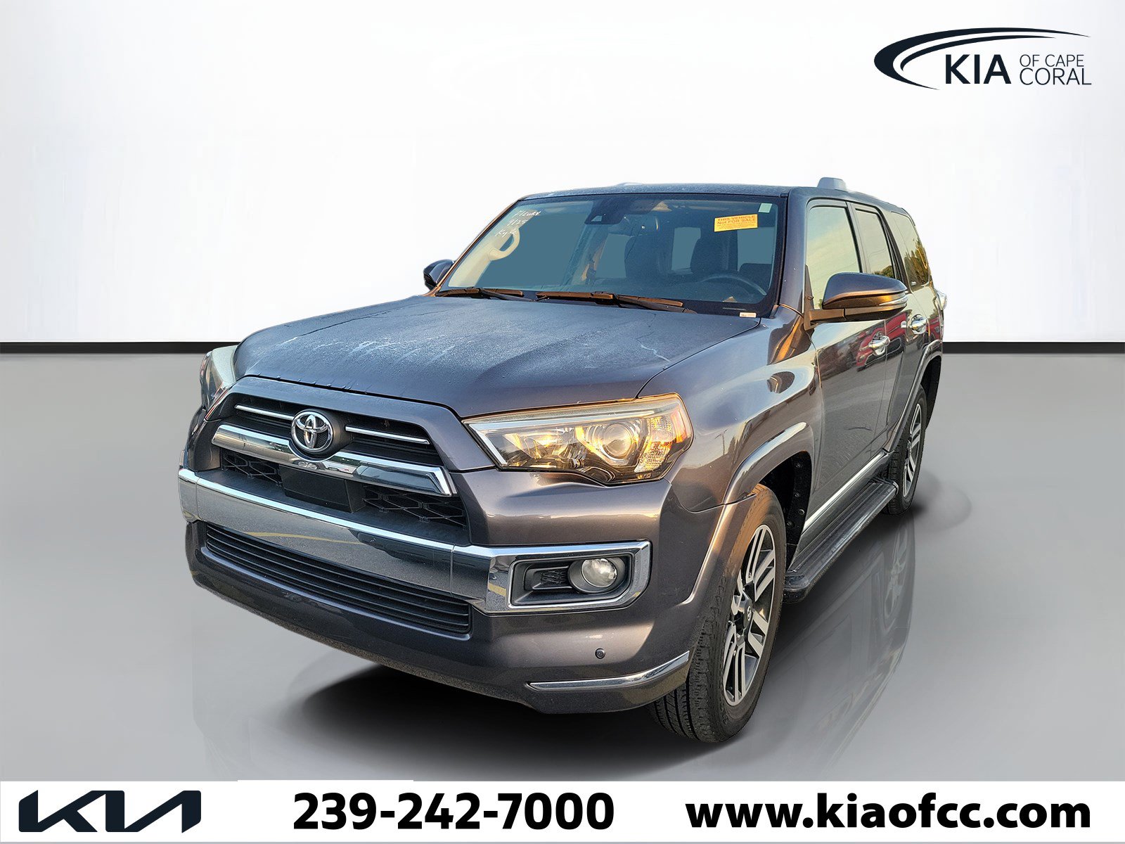 Used 2020 Toyota 4Runner Limited AWD/4WD image 2