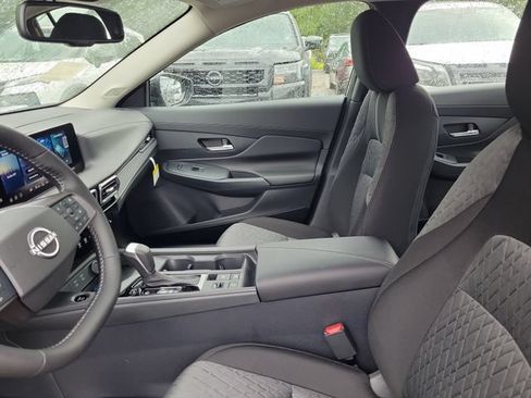 New 2027 Nissan Sentra SV w/ SV Convenience Package FWD image 15