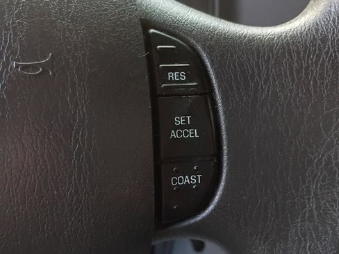 Used 2014 Ford E-350 and Econoline 350 XLT image 18