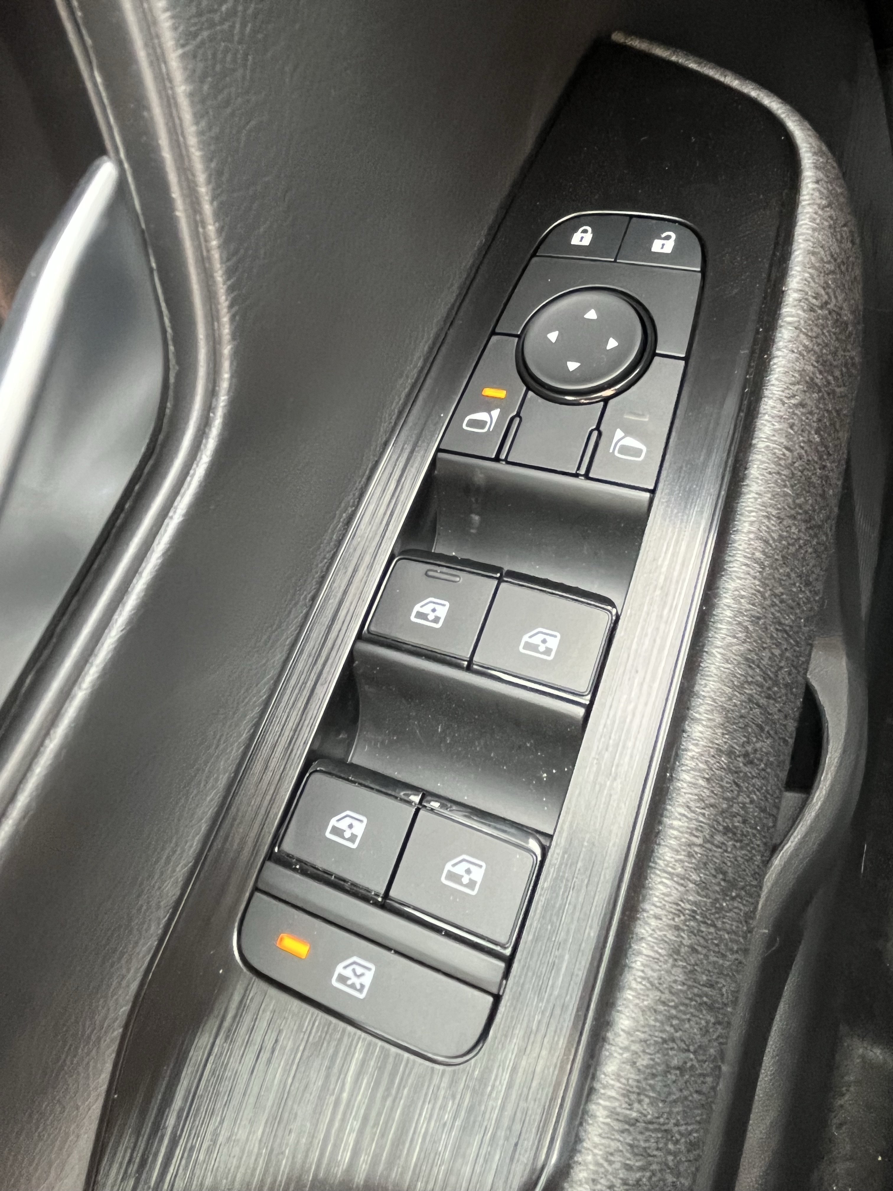 New 2027 Nissan Kicks SV AWD/4WD image 26