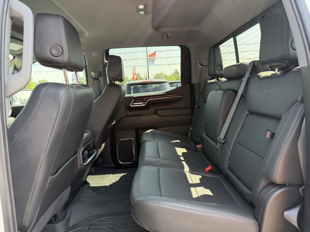 Used 2024 GMC Sierra 1500 SLT w/ SLT Premium Plus Package AWD/4WD image 19