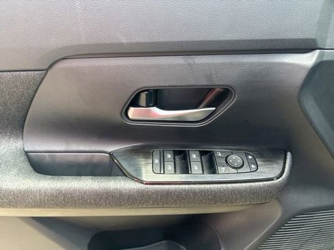 Used 2026 Nissan Kicks SV w/ Charging Package FWD image 20