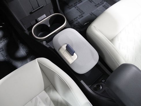 Certified 2025 MINI Cooper S image 15