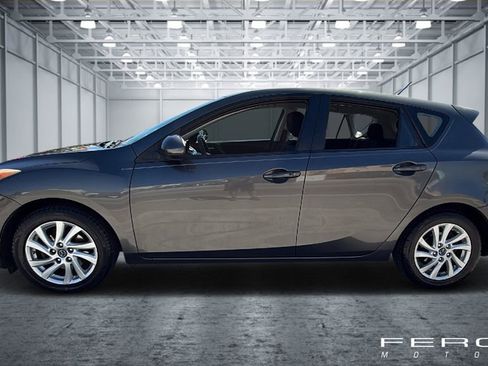 Used 2013 MAZDA MAZDA3 i Touring image 2