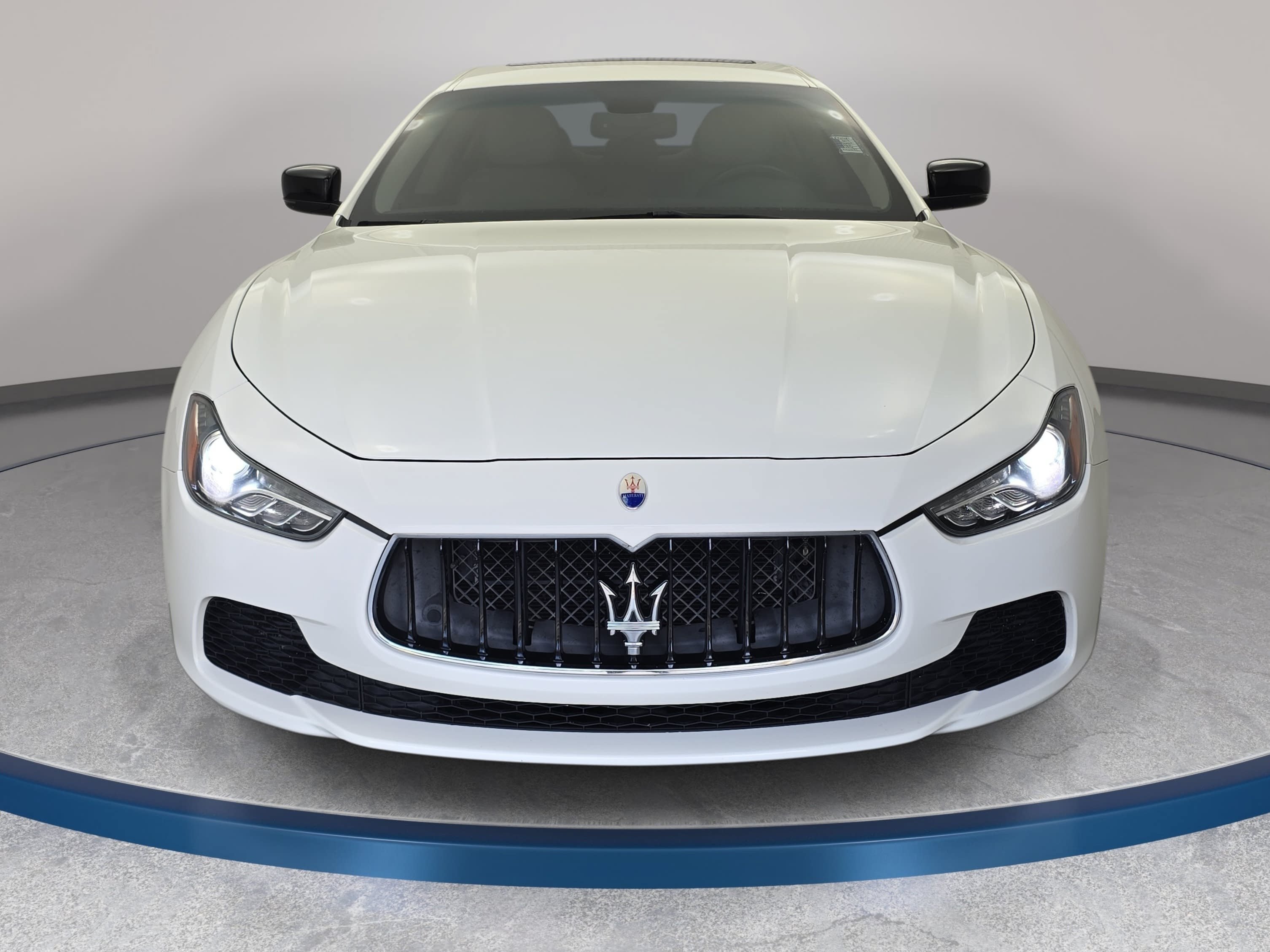 Used 2014 Maserati Ghibli RWD image 2