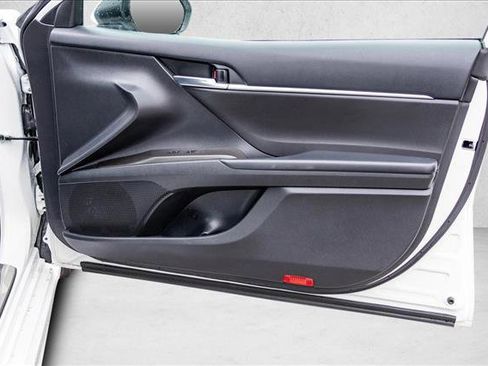 Used 2022 Toyota Camry SE w/ Convenience Package image 29