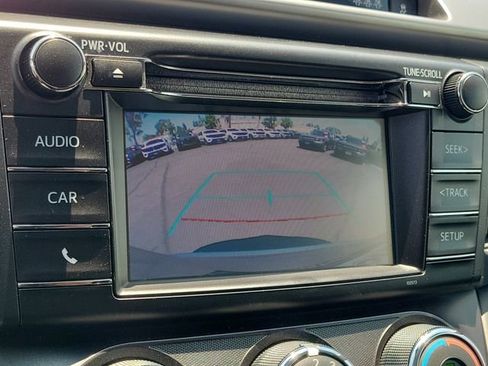 Used 2018 Toyota RAV4 LE w/ All Weather Liner Package FWD image 9