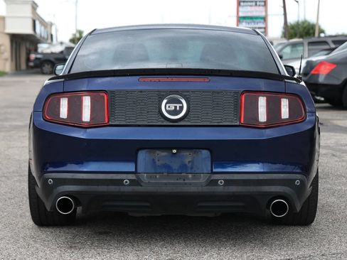 Used 2012 Ford Mustang GT Premium w/ Security Pkg RWD image 4