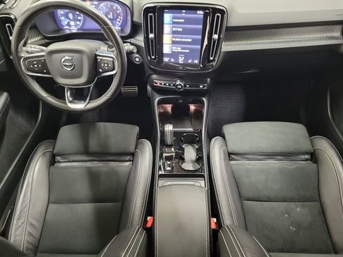 Certified 2021 Volvo XC40 T5 R-Design w/ Advanced Package image 16
