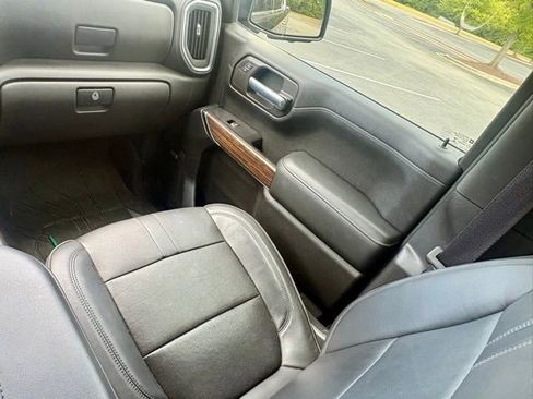 Used 2021 Chevrolet Silverado 1500 High Country w/ Technology Package image 26