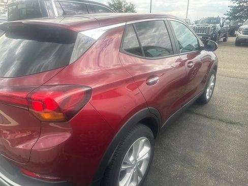 Used 2023 Buick Encore GX Preferred w/ Cold Weather Comfort Package FWD image 7