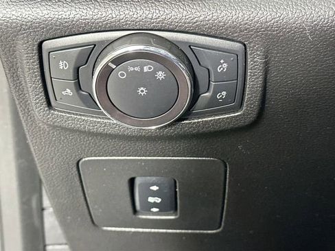 Used 2017 Ford F150 XLT w/ Equipment Group 302A Luxury AWD/4WD image 23