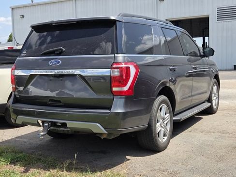 Used 2019 Ford Expedition XLT w/ Equipment Group 202A RWD image 8