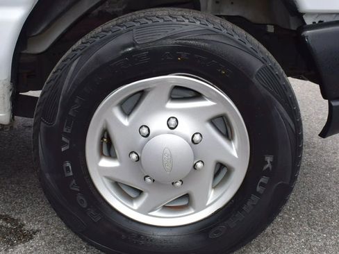 Used 2014 Ford E-250 and Econoline 250 w/ Commercial Cargo Van Package image 19